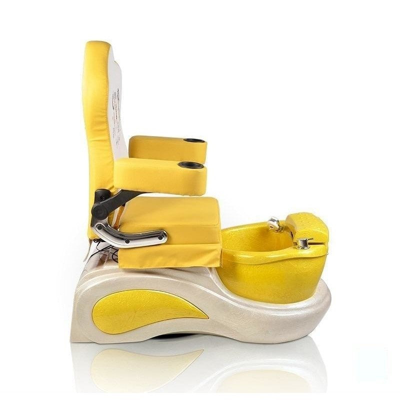 Mayakoba Kids Pedicure Spa