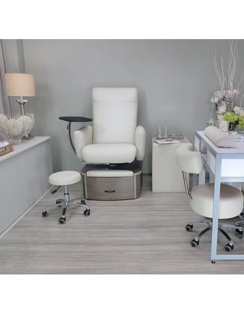 Belava chair 2025